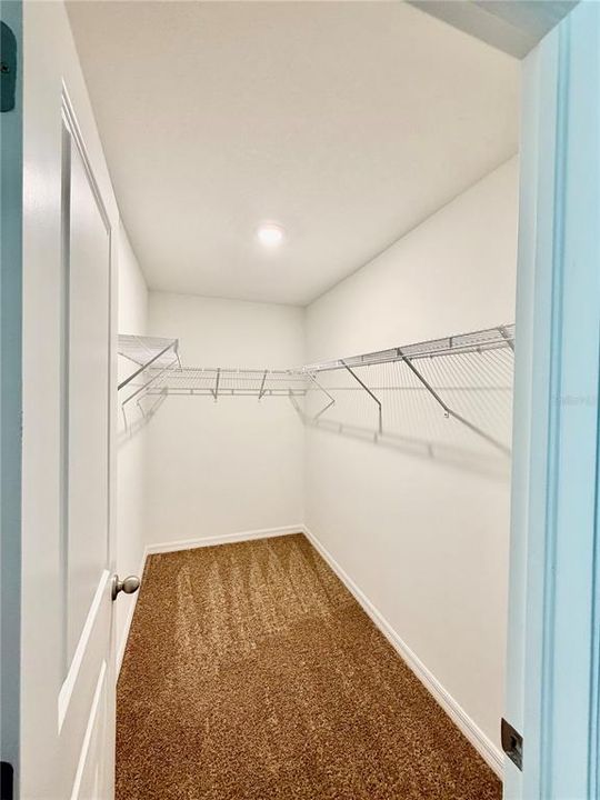 For Sale: $318,000 (3 beds, 2 baths, 1539 Square Feet)