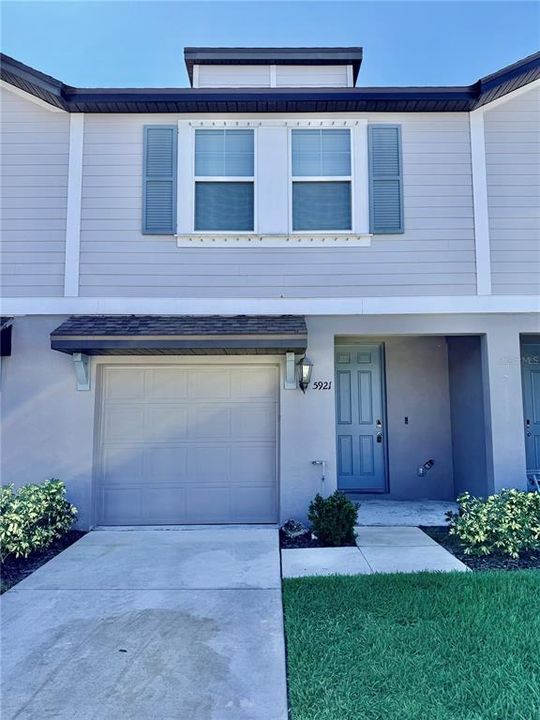 For Sale: $318,000 (3 beds, 2 baths, 1539 Square Feet)