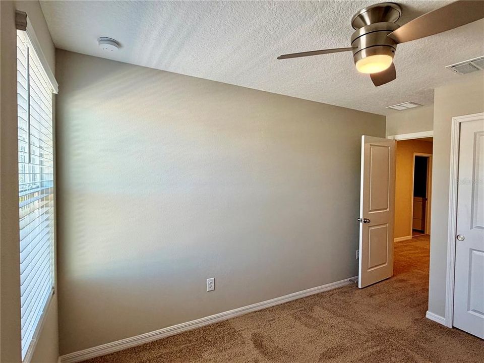 For Sale: $318,000 (3 beds, 2 baths, 1539 Square Feet)