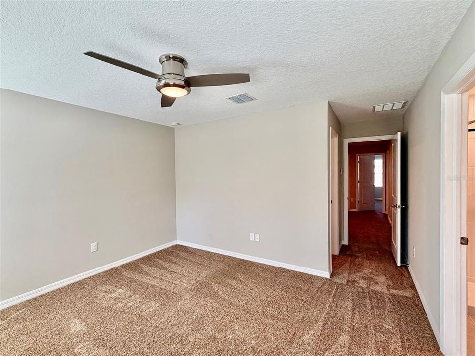 For Sale: $318,000 (3 beds, 2 baths, 1539 Square Feet)