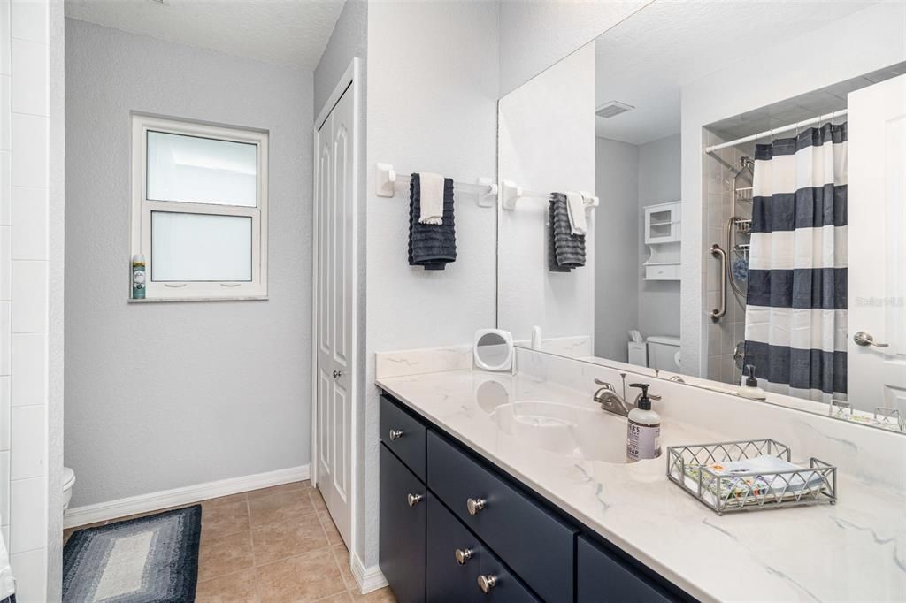 合同活跃: $499,000 (4 贝兹, 3 浴室, 2623 平方英尺)