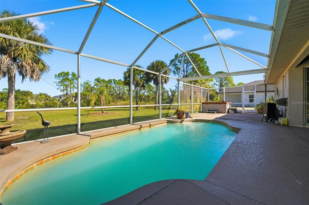 Active With Contract: $369,000 (3 beds, 2 baths, 1772 Square Feet)