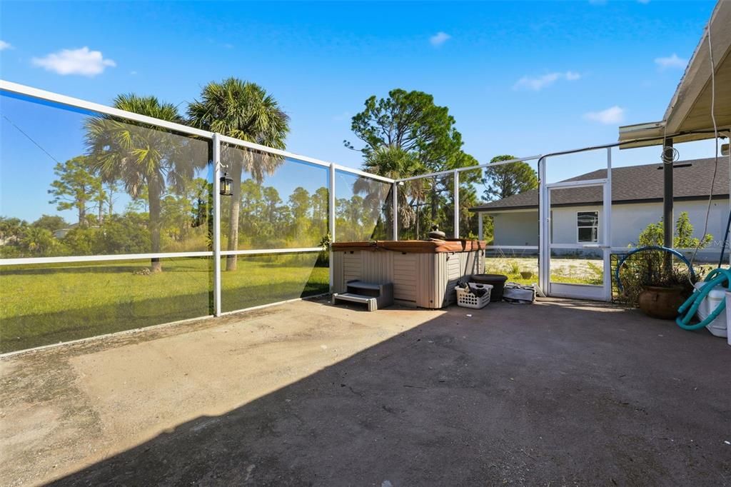 Active With Contract: $369,000 (3 beds, 2 baths, 1772 Square Feet)