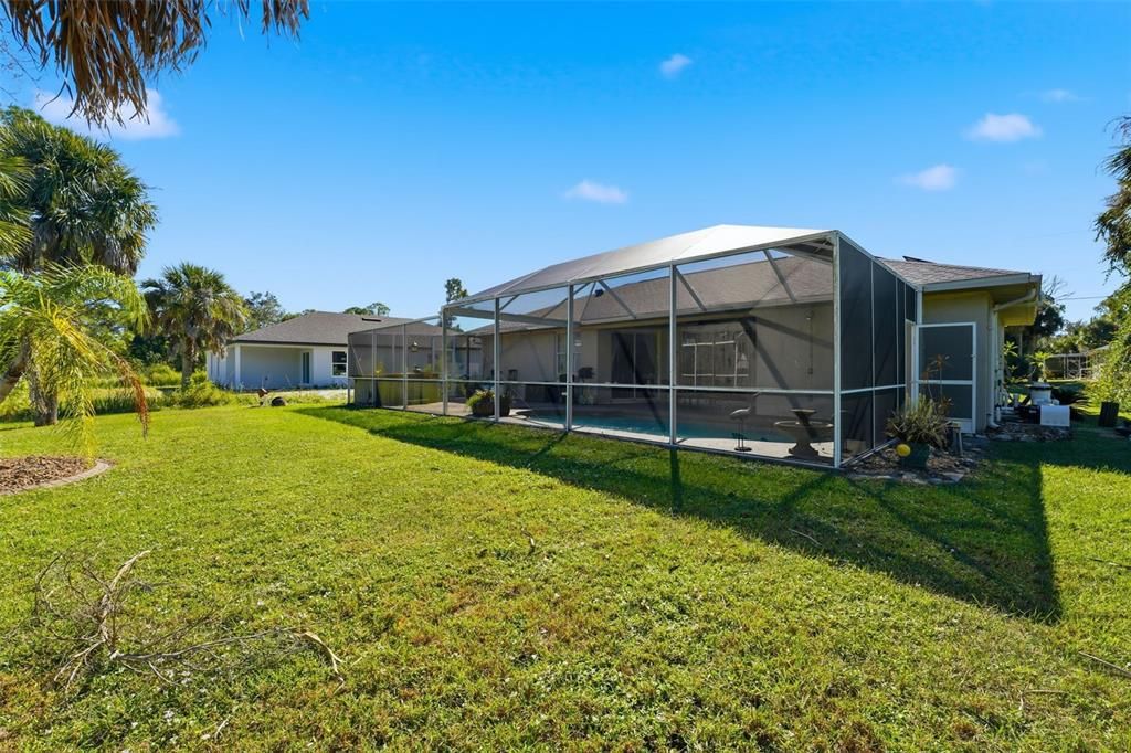 Active With Contract: $369,000 (3 beds, 2 baths, 1772 Square Feet)