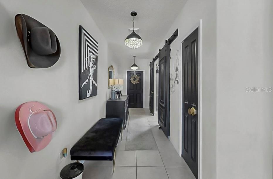 合同活跃: $425,000 (4 贝兹, 2 浴室, 2635 平方英尺)