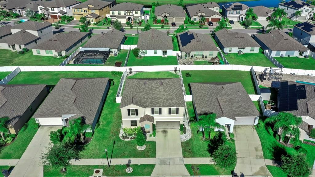 合同活跃: $425,000 (4 贝兹, 2 浴室, 2635 平方英尺)