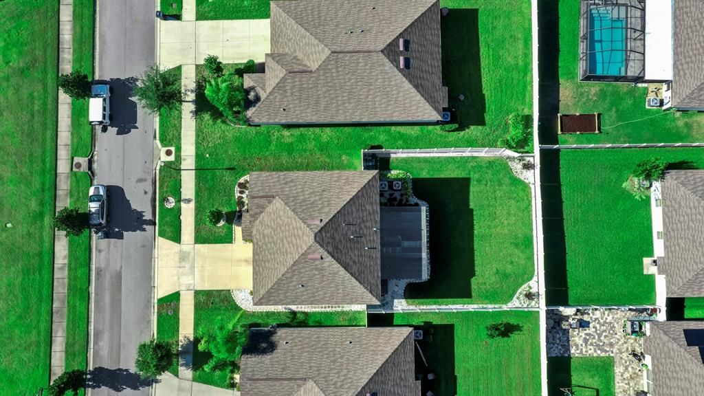 合同活跃: $425,000 (4 贝兹, 2 浴室, 2635 平方英尺)