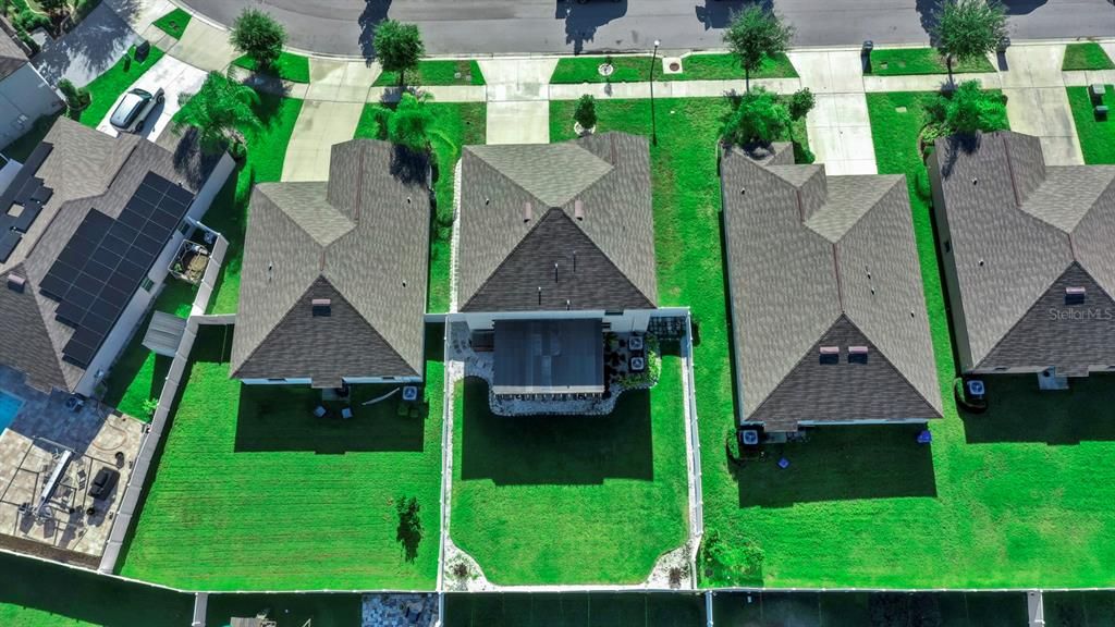 合同活跃: $425,000 (4 贝兹, 2 浴室, 2635 平方英尺)