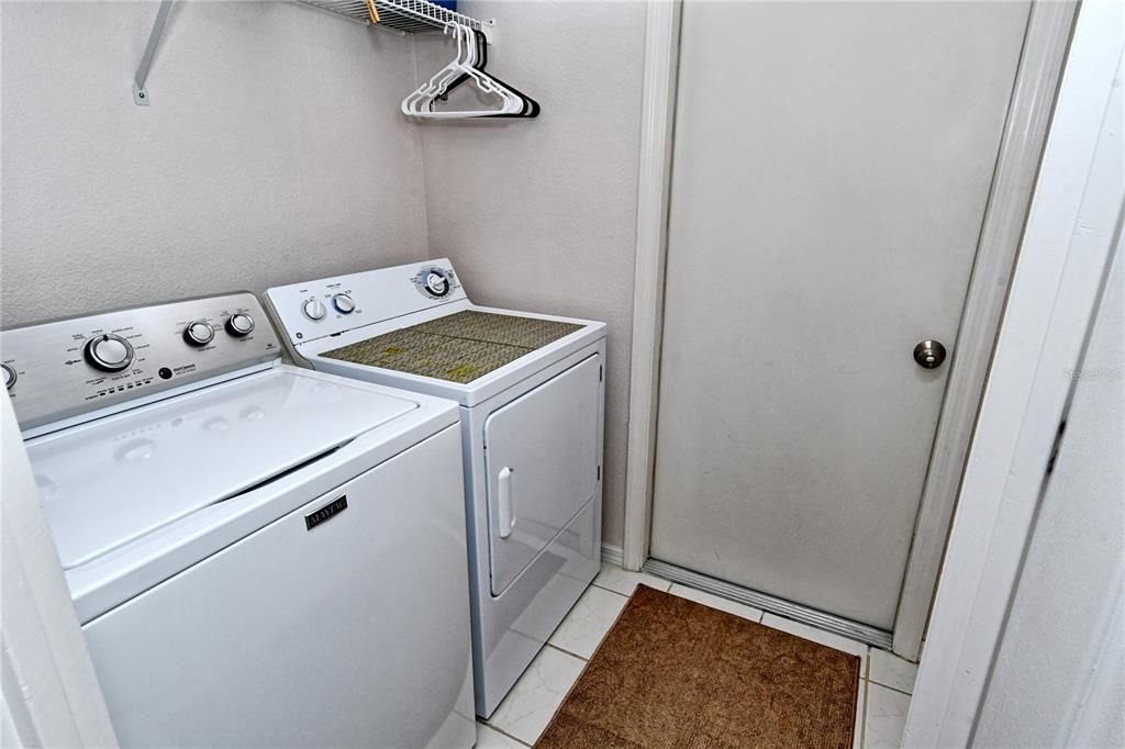 For Sale: $380,000 (2 beds, 2 baths, 1572 Square Feet)