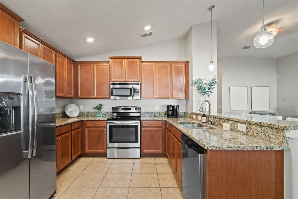 For Sale: $329,499 (3 beds, 2 baths, 1676 Square Feet)