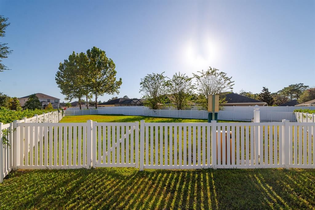 For Sale: $329,499 (3 beds, 2 baths, 1676 Square Feet)