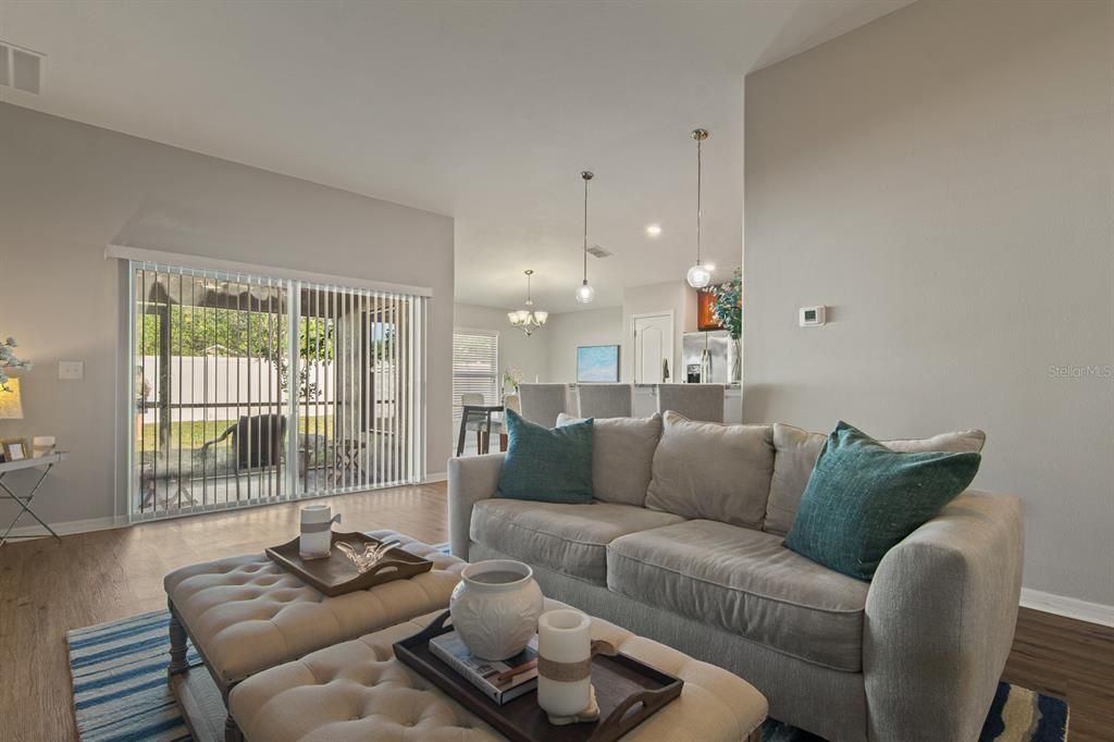 For Sale: $329,499 (3 beds, 2 baths, 1676 Square Feet)