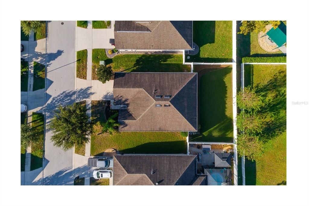 For Sale: $329,499 (3 beds, 2 baths, 1676 Square Feet)