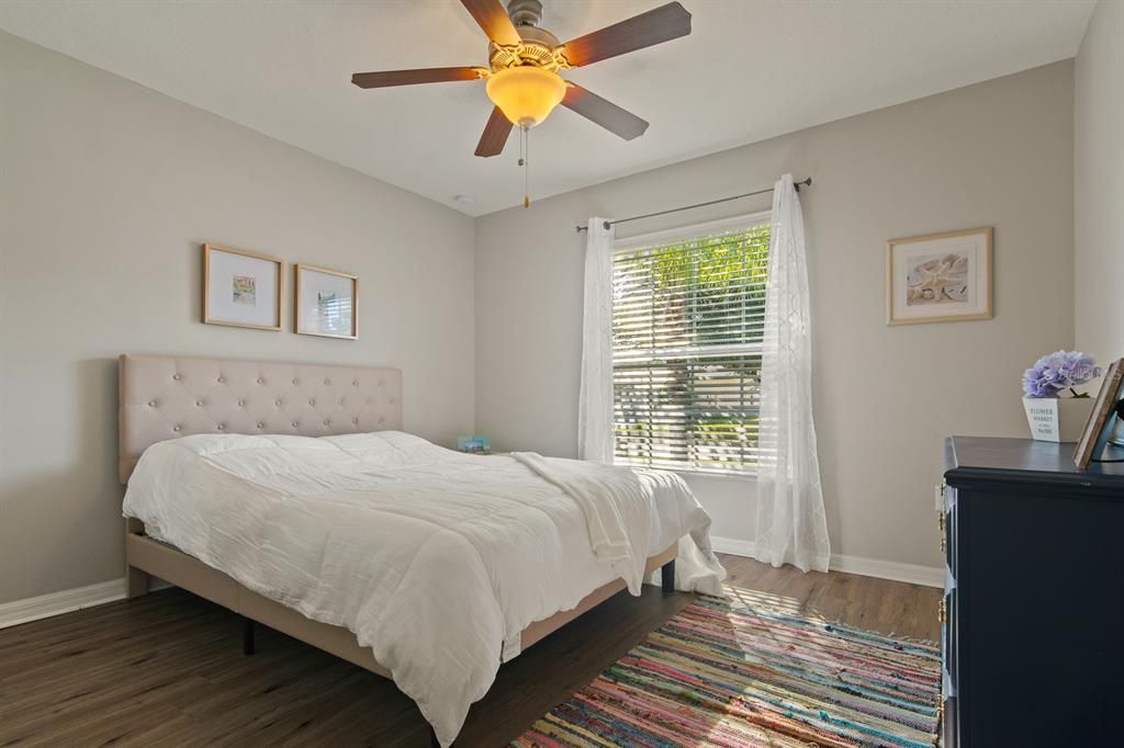 For Sale: $329,499 (3 beds, 2 baths, 1676 Square Feet)