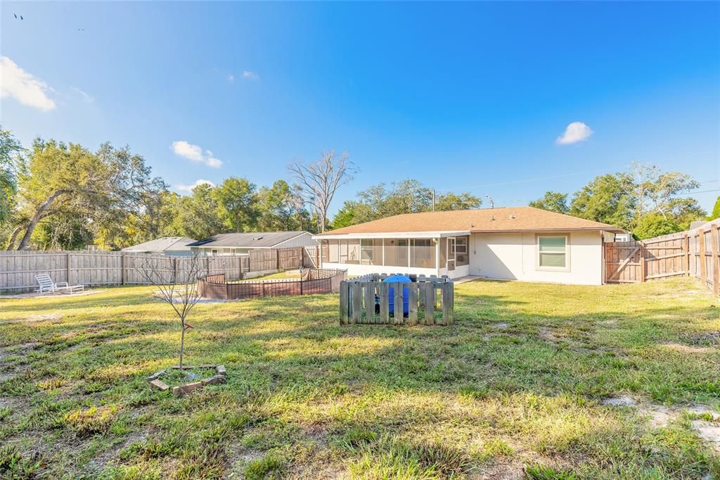 For Sale: $299,000 (3 beds, 2 baths, 1320 Square Feet)