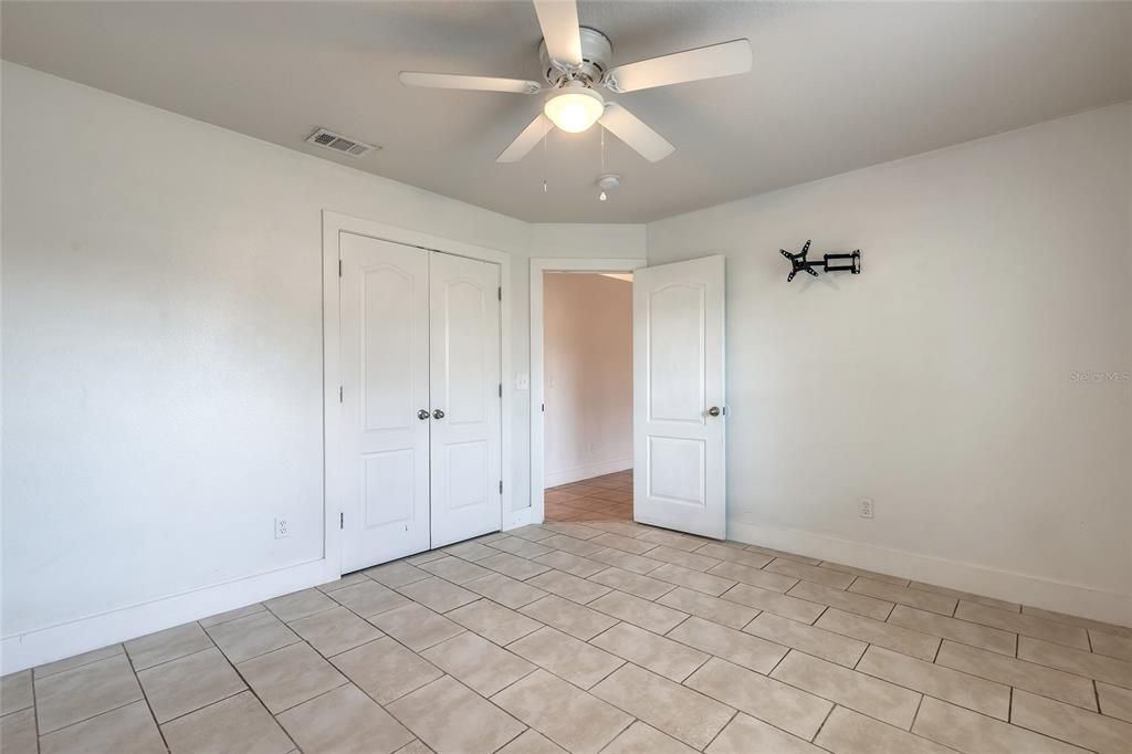 For Sale: $299,000 (3 beds, 2 baths, 1320 Square Feet)