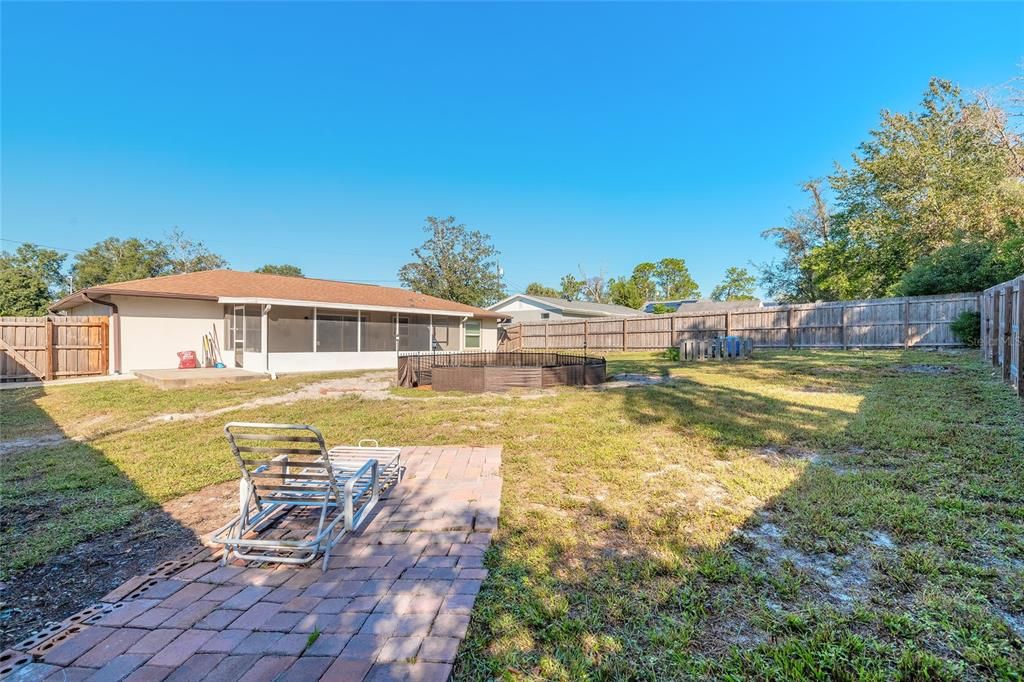 For Sale: $299,000 (3 beds, 2 baths, 1320 Square Feet)