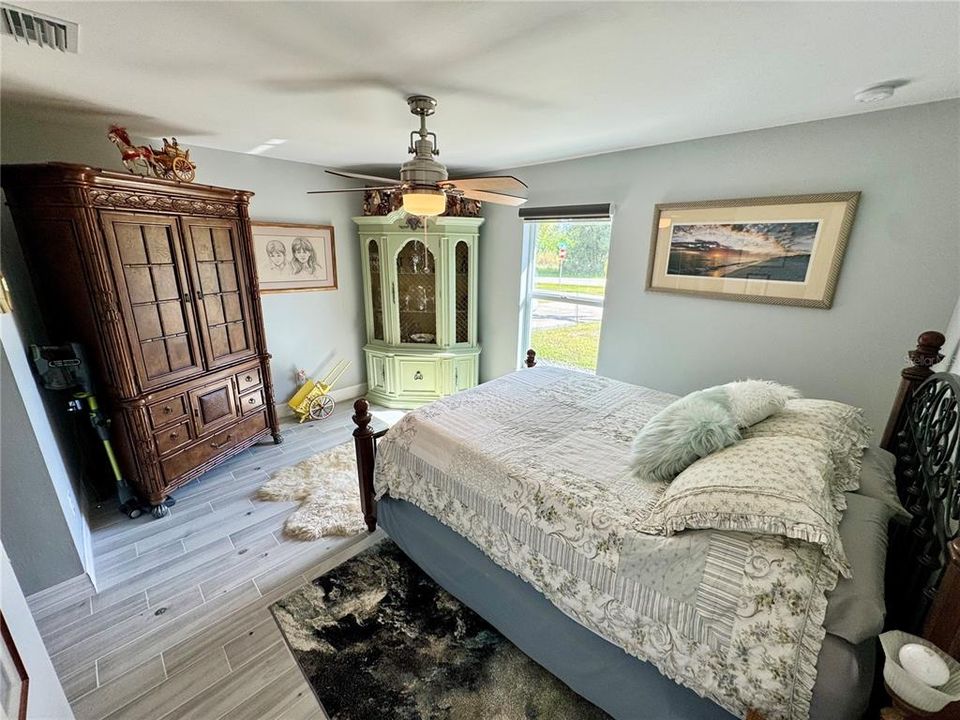 待售: $323,750 (2 贝兹, 2 浴室, 1400 平方英尺)