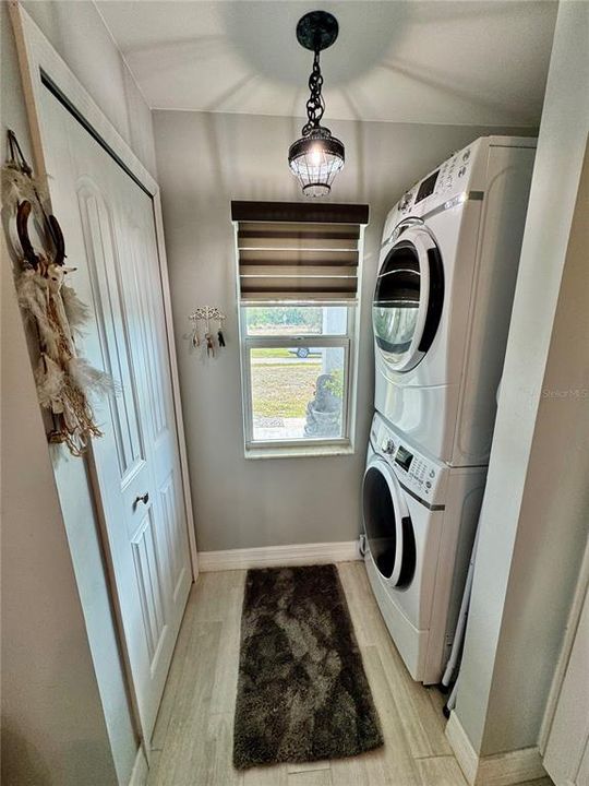 待售: $323,750 (2 贝兹, 2 浴室, 1400 平方英尺)