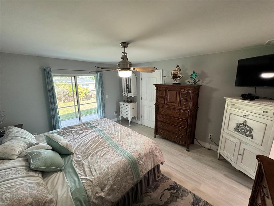 待售: $323,750 (2 贝兹, 2 浴室, 1400 平方英尺)