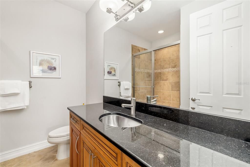 На продажу: $1,385,000 (5 спален, 4 ванн, 4127 Квадратных фут)