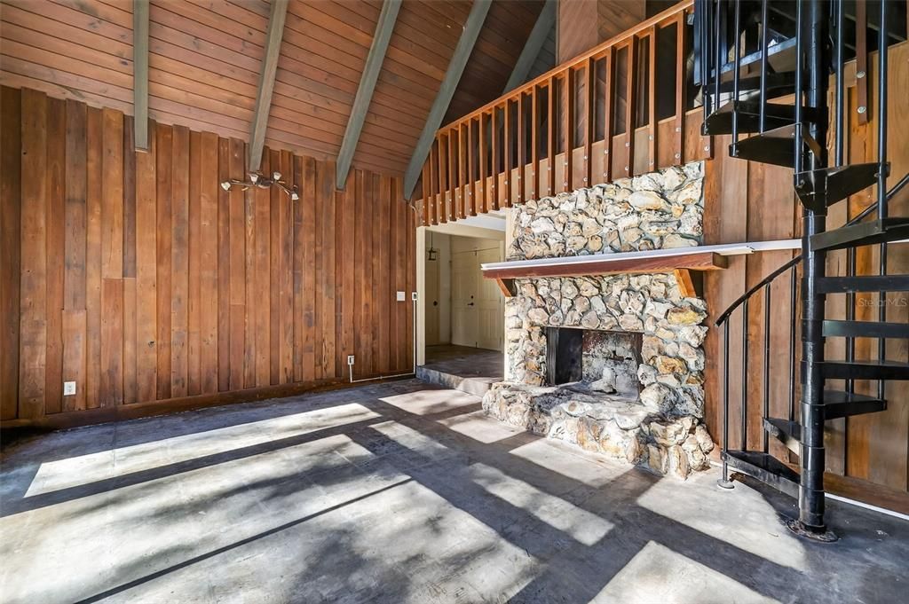 En Venta: $529,000 (4 camas, 2 baños, 2469 Pies cuadrados)