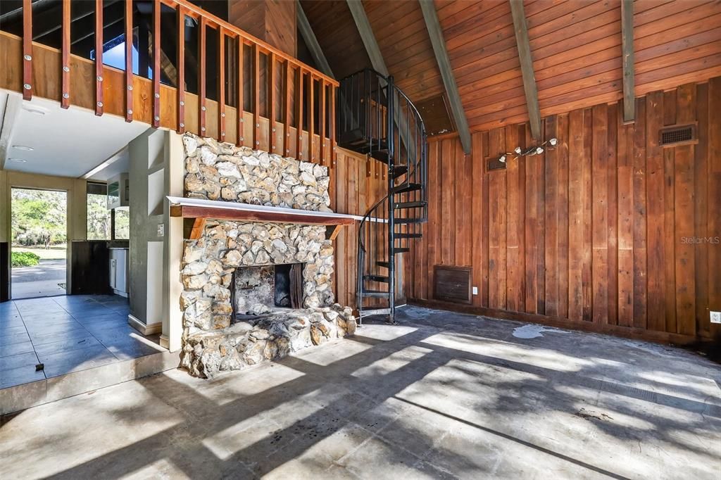 En Venta: $529,000 (4 camas, 2 baños, 2469 Pies cuadrados)