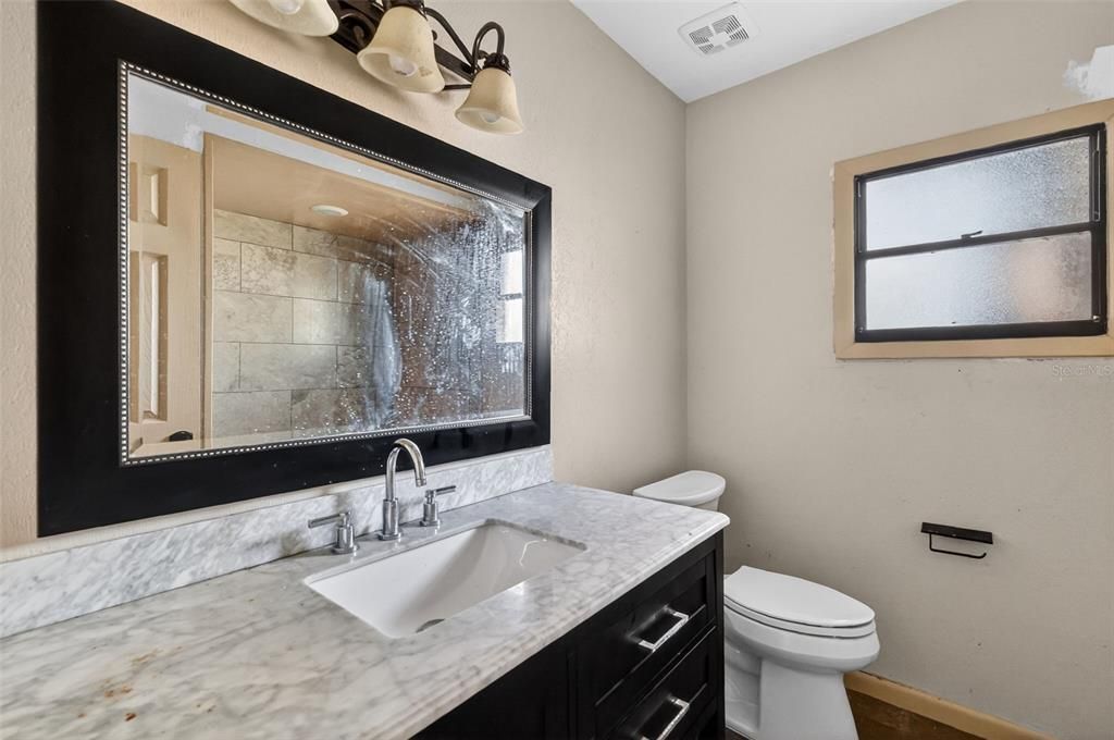 En Venta: $529,000 (4 camas, 2 baños, 2469 Pies cuadrados)