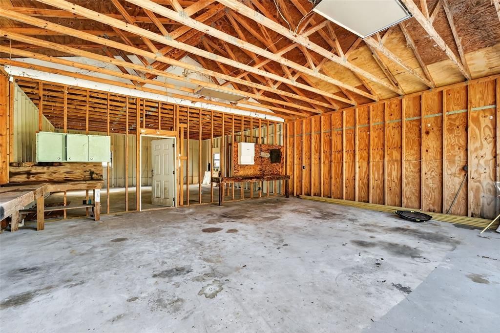 En Venta: $529,000 (4 camas, 2 baños, 2469 Pies cuadrados)