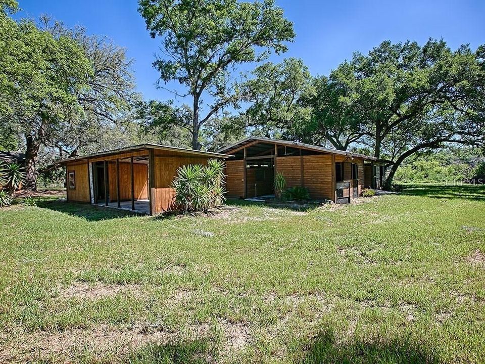 En Venta: $529,000 (4 camas, 2 baños, 2469 Pies cuadrados)