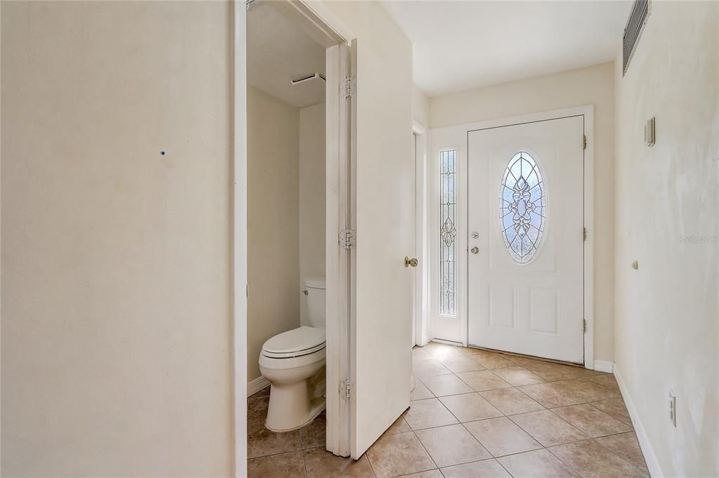 待售: $299,900 (2 贝兹, 2 浴室, 1440 平方英尺)