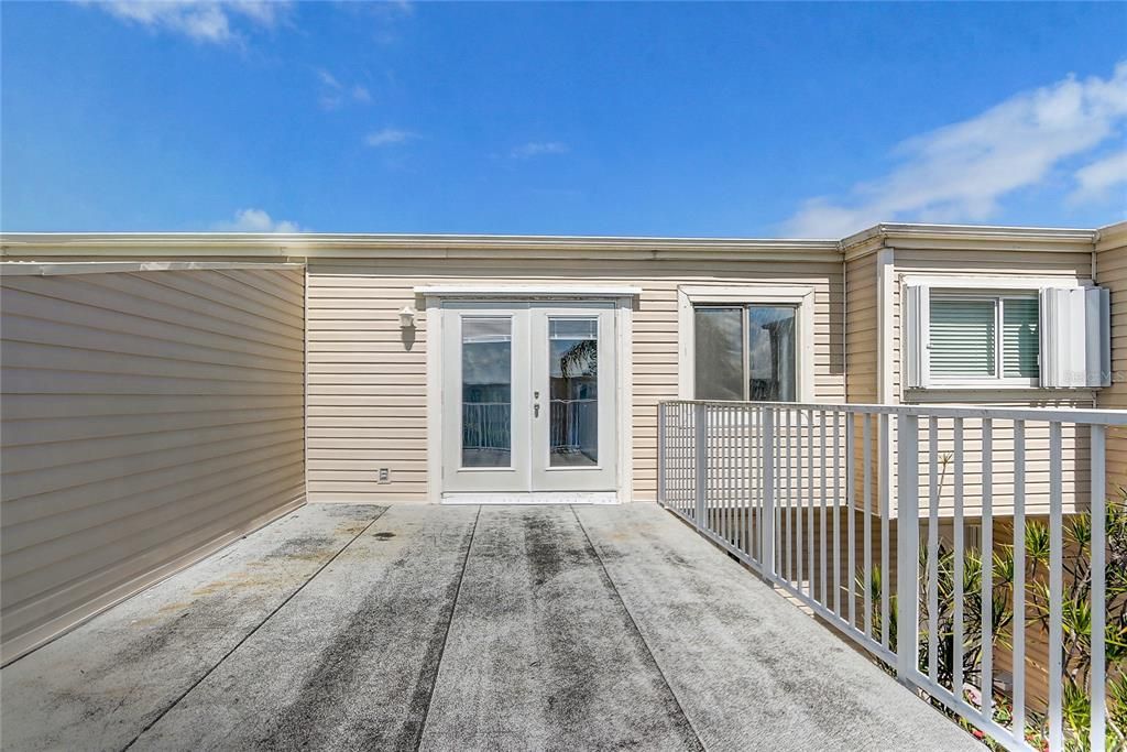 待售: $299,900 (2 贝兹, 2 浴室, 1440 平方英尺)