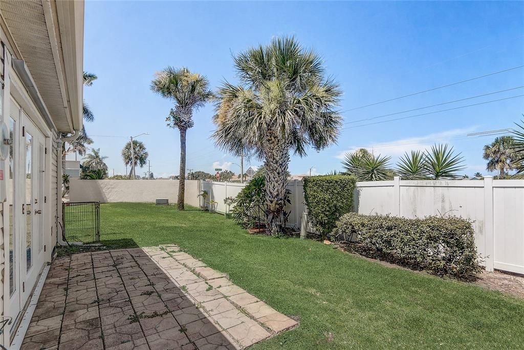 待售: $299,900 (2 贝兹, 2 浴室, 1440 平方英尺)