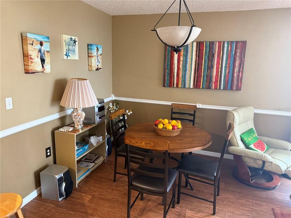 For Rent: $2,500 (2 beds, 2 baths, 1189 Square Feet)