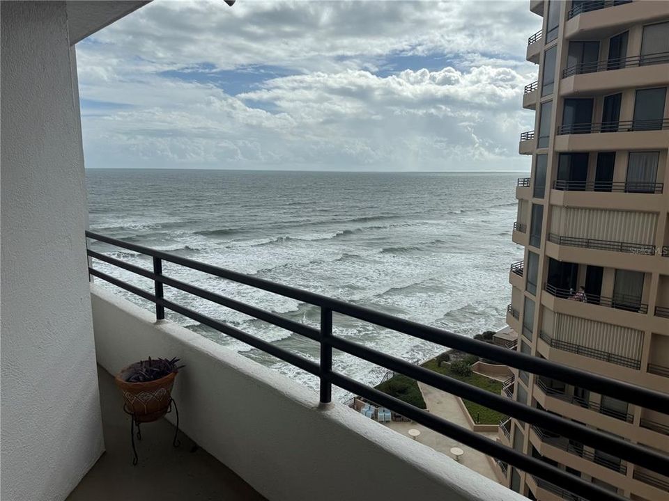 For Rent: $2,500 (2 beds, 2 baths, 1189 Square Feet)