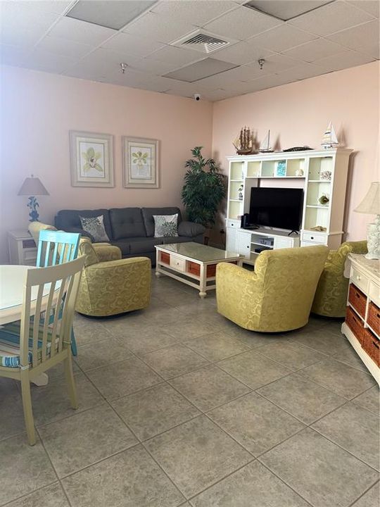 For Rent: $2,500 (2 beds, 2 baths, 1189 Square Feet)