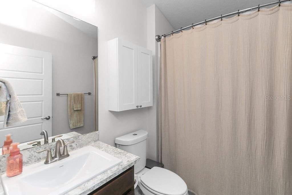 For Sale: $379,900 (4 beds, 2 baths, 1828 Square Feet)