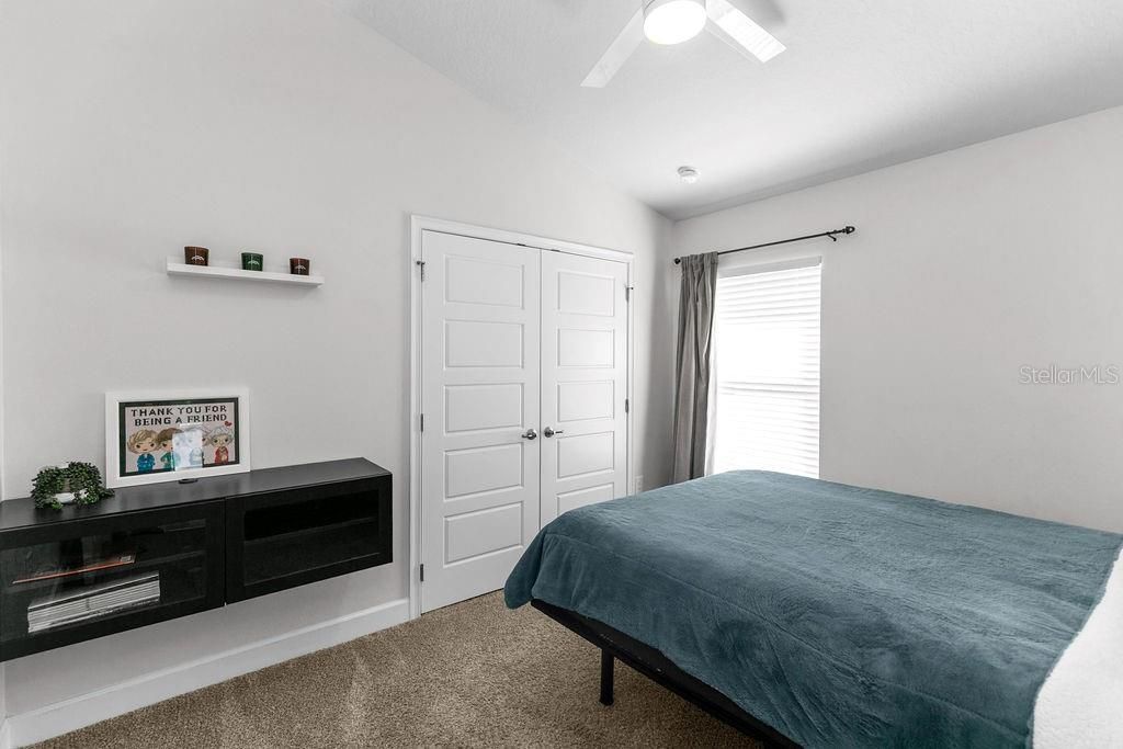 For Sale: $379,900 (4 beds, 2 baths, 1828 Square Feet)