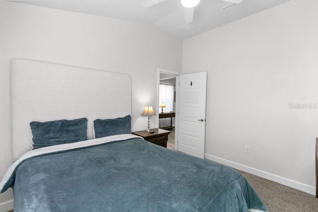 For Sale: $379,900 (4 beds, 2 baths, 1828 Square Feet)