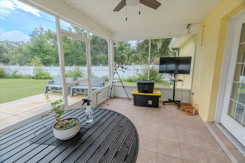 На продажу: $425,000 (2 спален, 2 ванн, 1566 Квадратных фут)