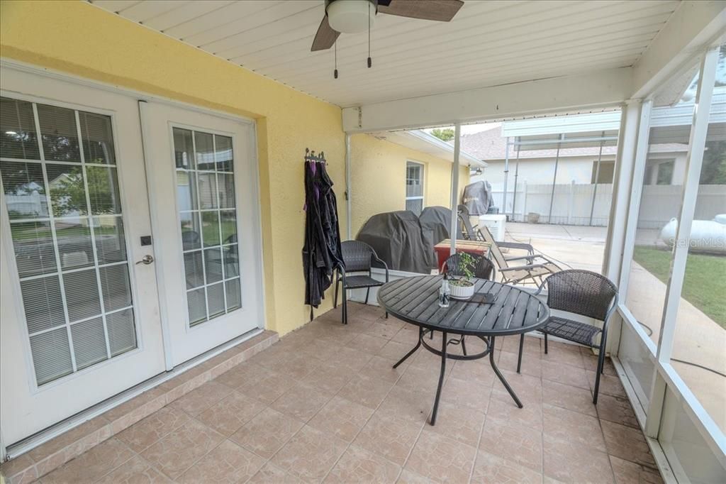 На продажу: $425,000 (2 спален, 2 ванн, 1566 Квадратных фут)