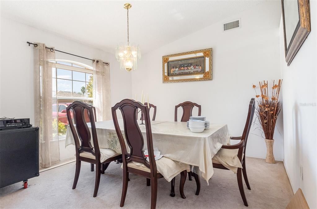 For Sale: $315,000 (3 beds, 2 baths, 1770 Square Feet)