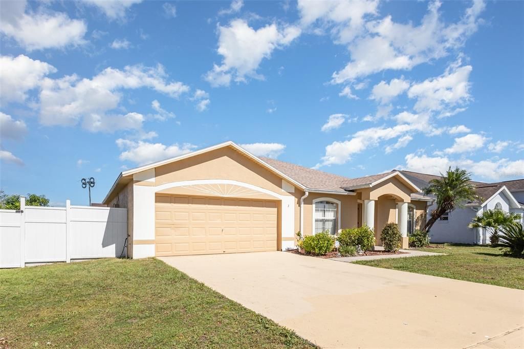 For Sale: $315,000 (3 beds, 2 baths, 1770 Square Feet)