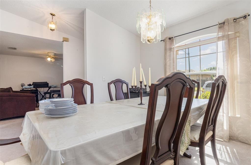 For Sale: $315,000 (3 beds, 2 baths, 1770 Square Feet)