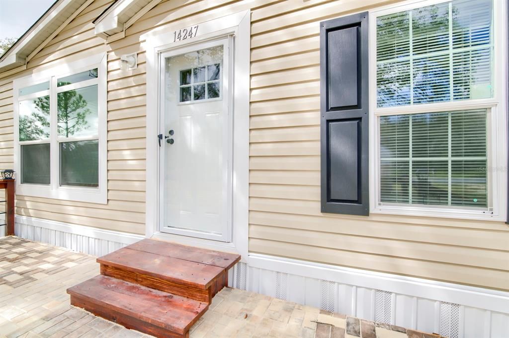 待售: $299,000 (3 贝兹, 2 浴室, 1352 平方英尺)