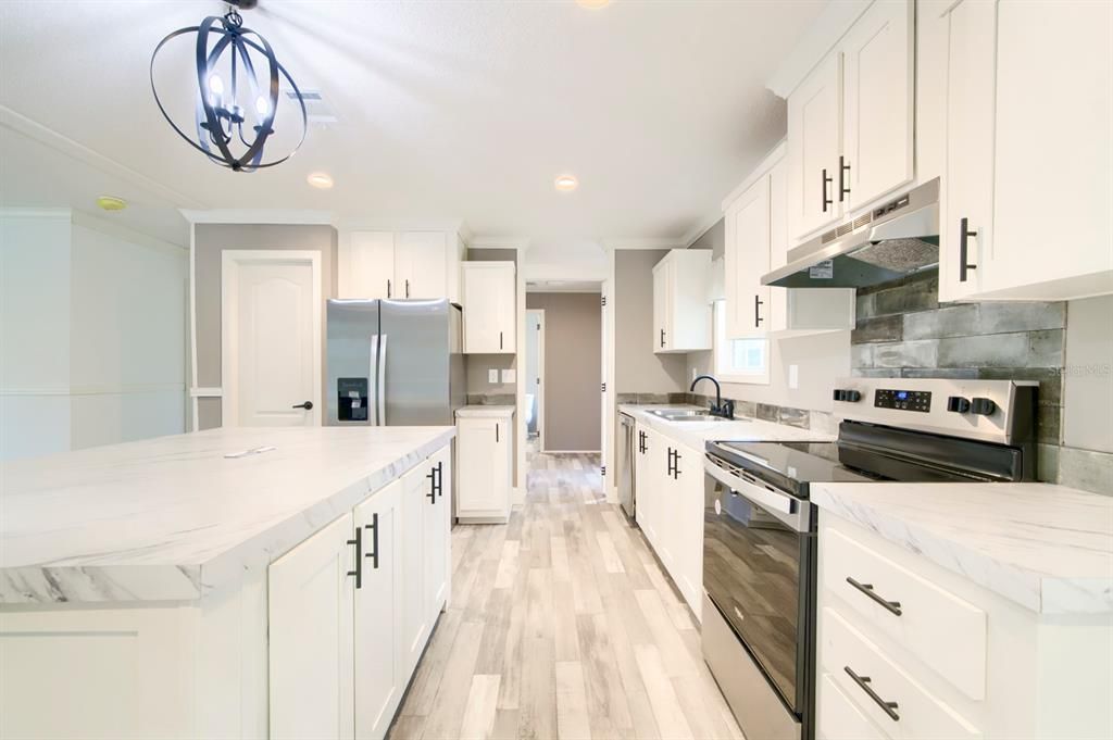 待售: $299,000 (3 贝兹, 2 浴室, 1352 平方英尺)