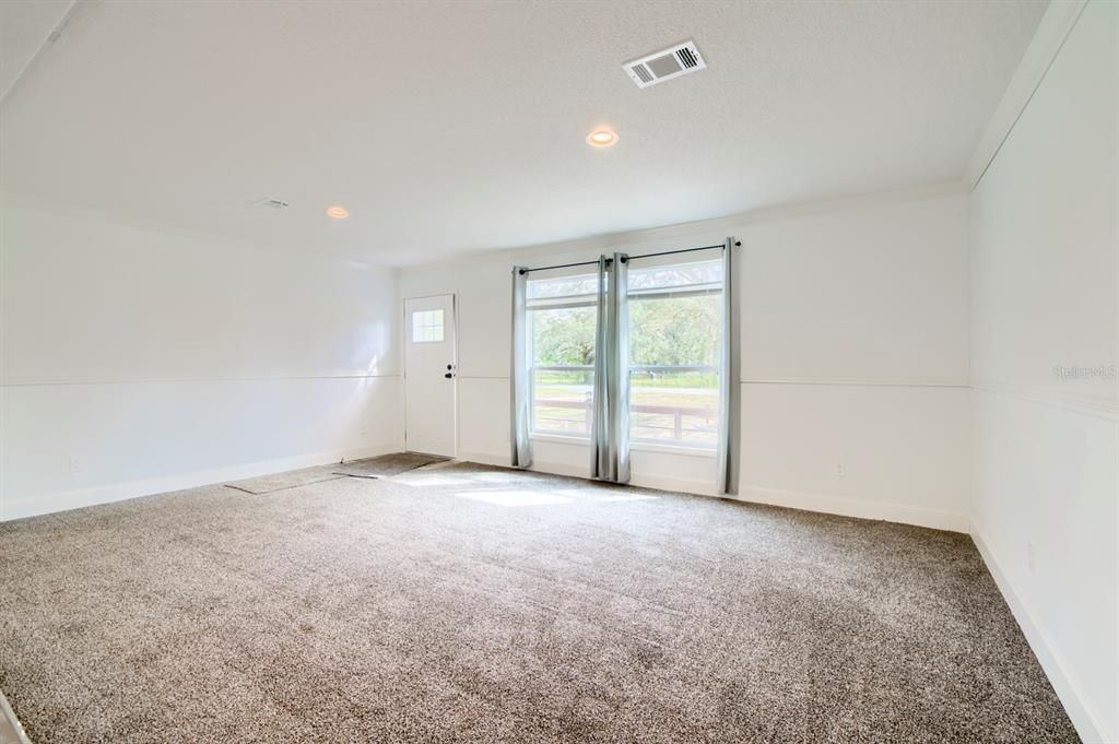 待售: $299,000 (3 贝兹, 2 浴室, 1352 平方英尺)