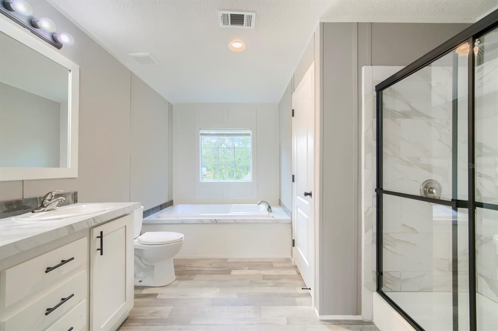 待售: $299,000 (3 贝兹, 2 浴室, 1352 平方英尺)