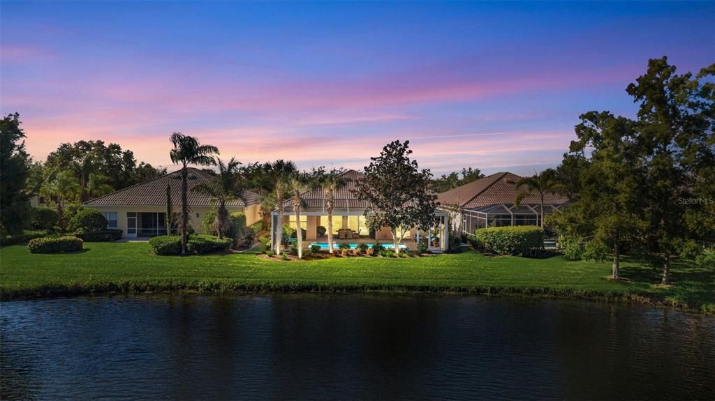 Active With Contract: $749,900 (4 beds, 3 baths, 2521 Square Feet)