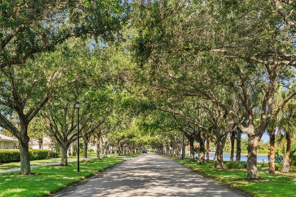 Active With Contract: $749,900 (4 beds, 3 baths, 2521 Square Feet)